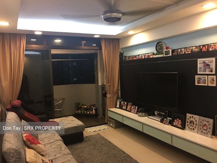 Jurong West Street 25 thumbnail photo